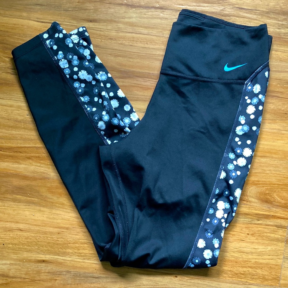 Very comfortable Nike jogging pants!